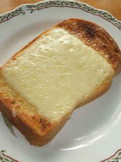 簡単!とまらない~マヨチーズトースト-レシピのメイン写真