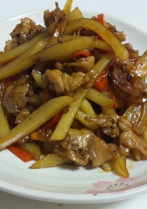 お弁当にも♬豚肉とじゃがいもの醤油炒め-レシピのメイン写真