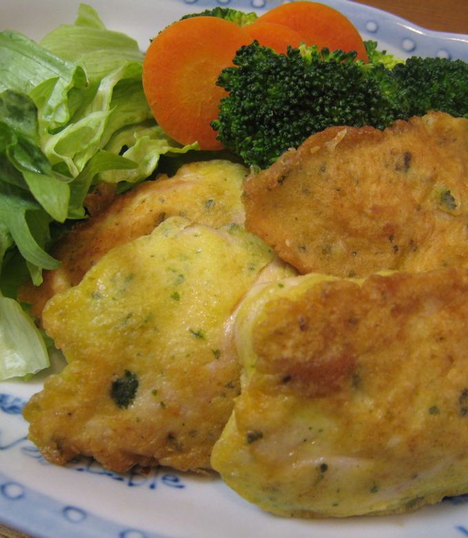 鶏胸肉でふんわりチーズピカタ by おかあちゃん。 【クックパッド