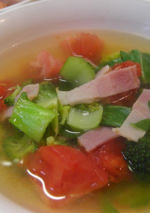 トマトと食べる野菜スープ-レシピのメイン写真
