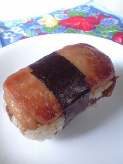 沖縄の味♪もずくスパムむすび-レシピのメイン写真