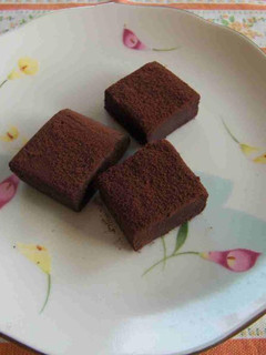 甘さ控えめ☆大人の生チョコ-レシピのメイン写真
