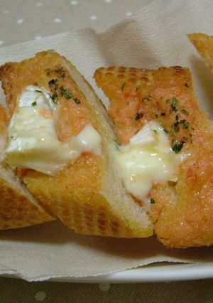 明太子フランスとカマンベール焼き。-レシピのメイン写真