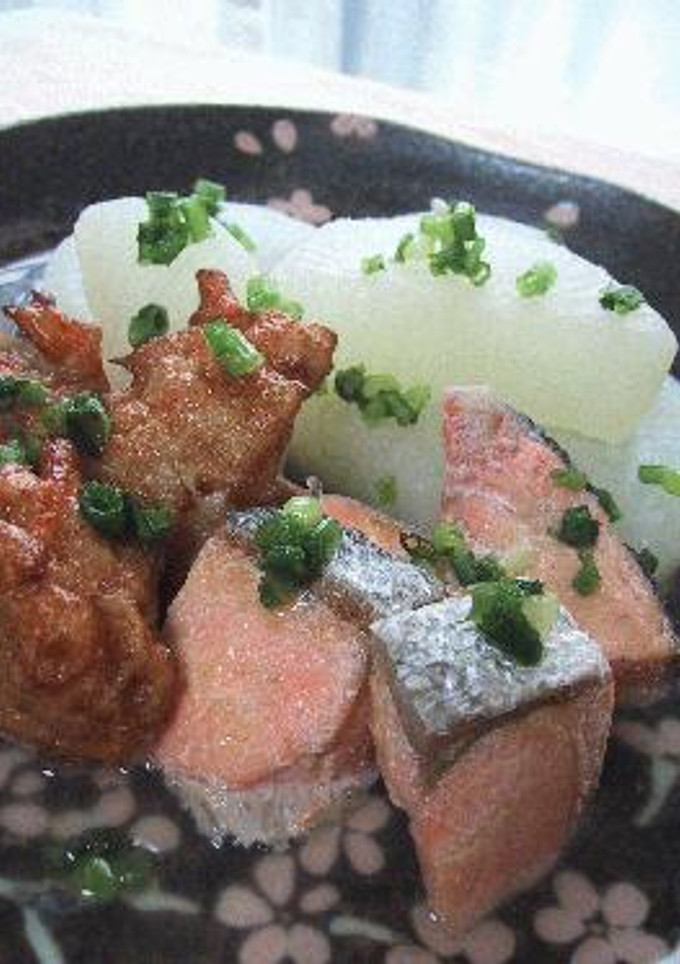 塩鮭と大根と練り物の炒め煮。-レシピのメイン写真