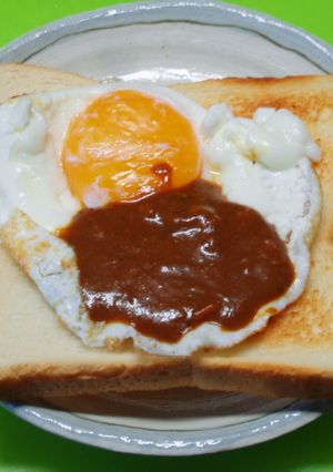 トーストにカレー-レシピのメイン写真