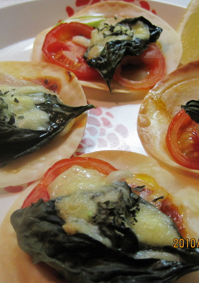 餃子の皮でおつまみピザ♡-レシピのメイン写真