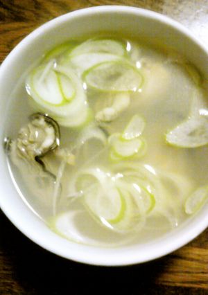 超簡単♥牡蠣の美味しいｽｰﾌﾟ♪-レシピのメイン写真