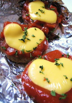 お弁当に★ミニハンバーグdeピザ風焼き♥-レシピのメイン写真