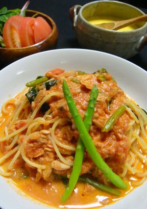 ツナとほうれん草のトマトクリームパスタ-レシピのメイン写真