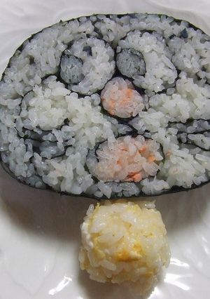 飾り巻き風おにぎり　ドラえもん-レシピのメイン写真