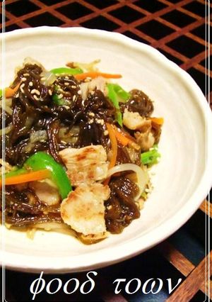 絶品‼ご飯が進む♪豚肉とスヌイ(もずく)のチャプチェ風 ♬-レシピのメイン写真