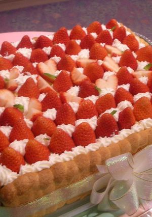 いちごたっぷり☆ウエディングケーキ-レシピのメイン写真