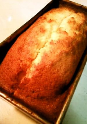 アーモンド風味極上パウンドケーキ-レシピのメイン写真