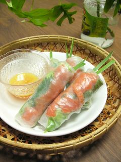 スモークサーモンとアボカドの生春巻き-レシピのメイン写真
