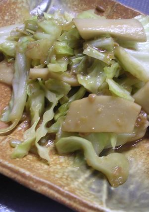 こってり★キャベツときのこの味噌バタ炒め-レシピのメイン写真