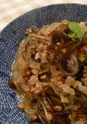 もずくと春雨の炒め物-レシピのメイン写真