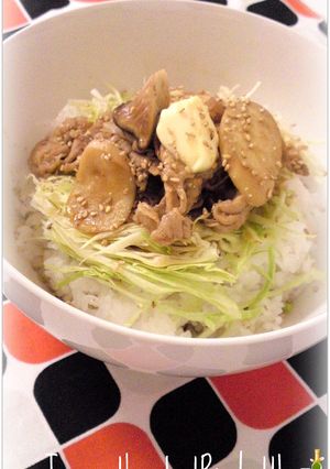 シャキシャキきゃべつがきいてるピリ辛豚丼-レシピのメイン写真