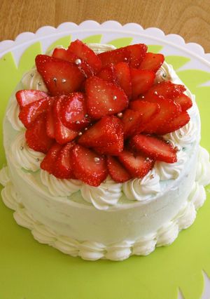 フワフワスポンジ簡単デコレーションケーキ-レシピのメイン写真