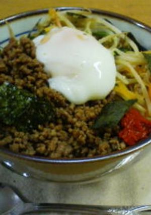 がっつりボリューム!!ビビンバ風丼-レシピのメイン写真