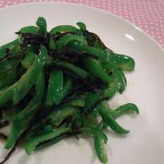 รูปของ 味付け簡単☆塩昆布とピーマンの炒め物