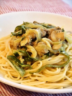 パスタソースに♪豚肉のカレークリーム煮-レシピのメイン写真