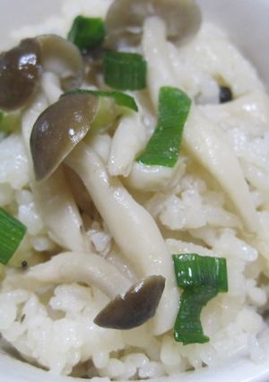 しめじごはん-レシピのメイン写真