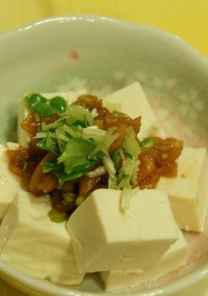 簡単おつまみ　豆腐に福神漬けのっけました-レシピのメイン写真