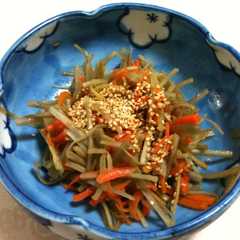 รูปของ 味つけは白だしだけ☆きんぴらごぼう