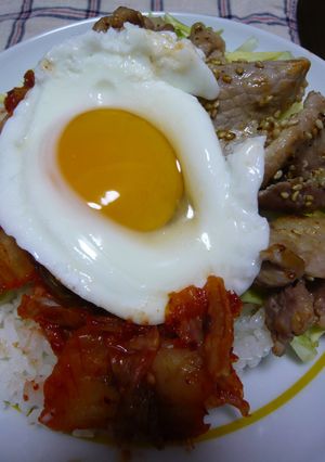 美味い☆塩ダレ豚肉の焼き梅キムチ丼☆-レシピのメイン写真