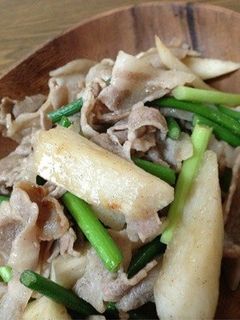 サクサク長いものと豚肉のナンプラー炒め-レシピのメイン写真