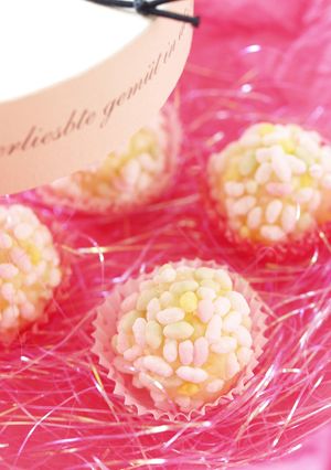 バレンタインに♥あられチーズトリュフ-レシピのメイン写真