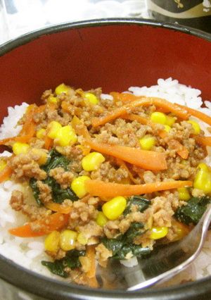 ランチに豚ひき肉で簡単ビビンバ丼^^-レシピのメイン写真