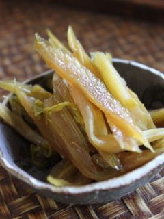 葉っぱもおいしい♪セロリのきんぴら-レシピのメイン写真