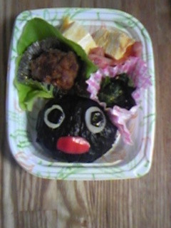 ピングーおにぎりでお弁当-レシピのメイン写真