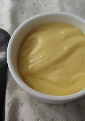 ホワイトチョコレートのクリーム-レシピのメイン写真