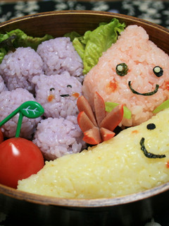 キャラ弁☆デコふりでフルーツ盛り-レシピのメイン写真