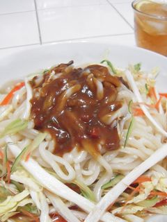 サラダうどんに…ちょい食べカレーのせ-レシピのメイン写真