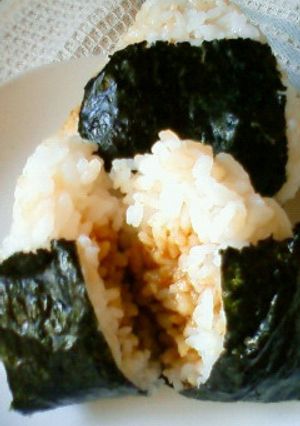 びっくり！香ばし焼きカレーのおにぎり-レシピのメイン写真