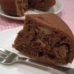 รูปของ 炊飯器で、くるみ入りチョコケーキ☆