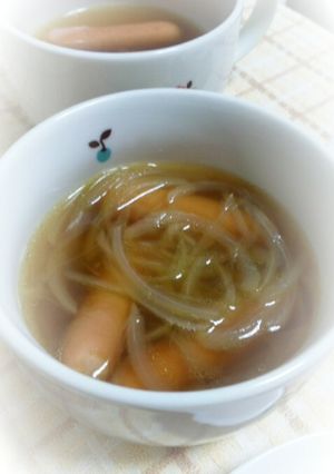 玉ねぎとウインナーのコンソメスープ-レシピのメイン写真