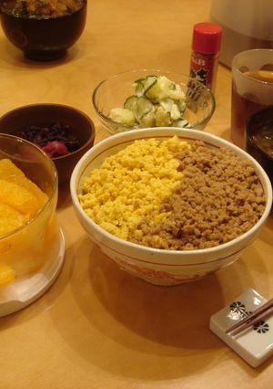 鶏そぼろ丼-レシピのメイン写真
