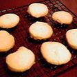 バニラ味のホワイトチョコクッキー