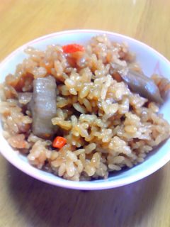 具材たっぷり♪もちもちな炊き込みご飯♪-レシピのメイン写真