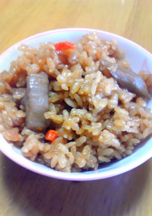 具材たっぷり♪もちもちな炊き込みご飯♪-レシピのメイン写真