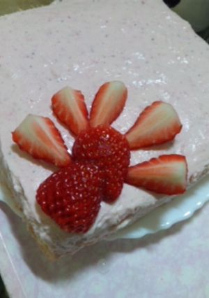 ストロベリーレアチーズケーキ-レシピのメイン写真