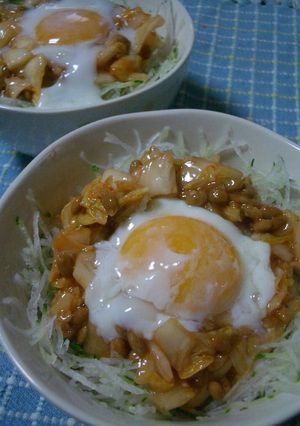 とろっとろ♪温玉のせキムチ納豆どん-レシピのメイン写真