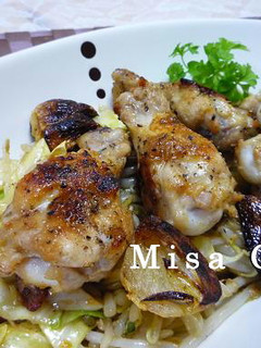 鶏手羽元とにんにくの焼き蒸し-レシピのメイン写真