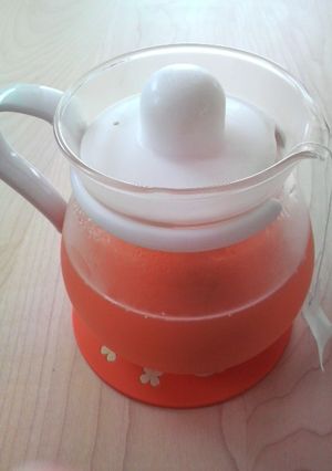 りんごの皮で♪りんご水＆アップルティー-レシピのメイン写真