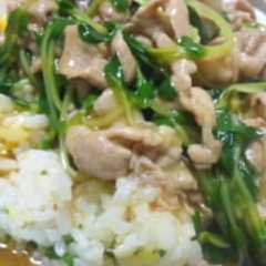 安くて簡単！豆苗と豚肉のあんかけ炒飯★-レシピのメイン写真