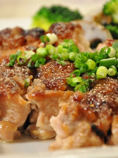 チキンソテー with くるみ味噌だれ-レシピのメイン写真